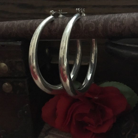 Large Puffy Hoops - Picture 6 of 8